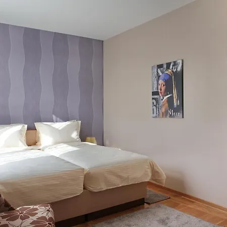 Hotel Garni Tema Nova